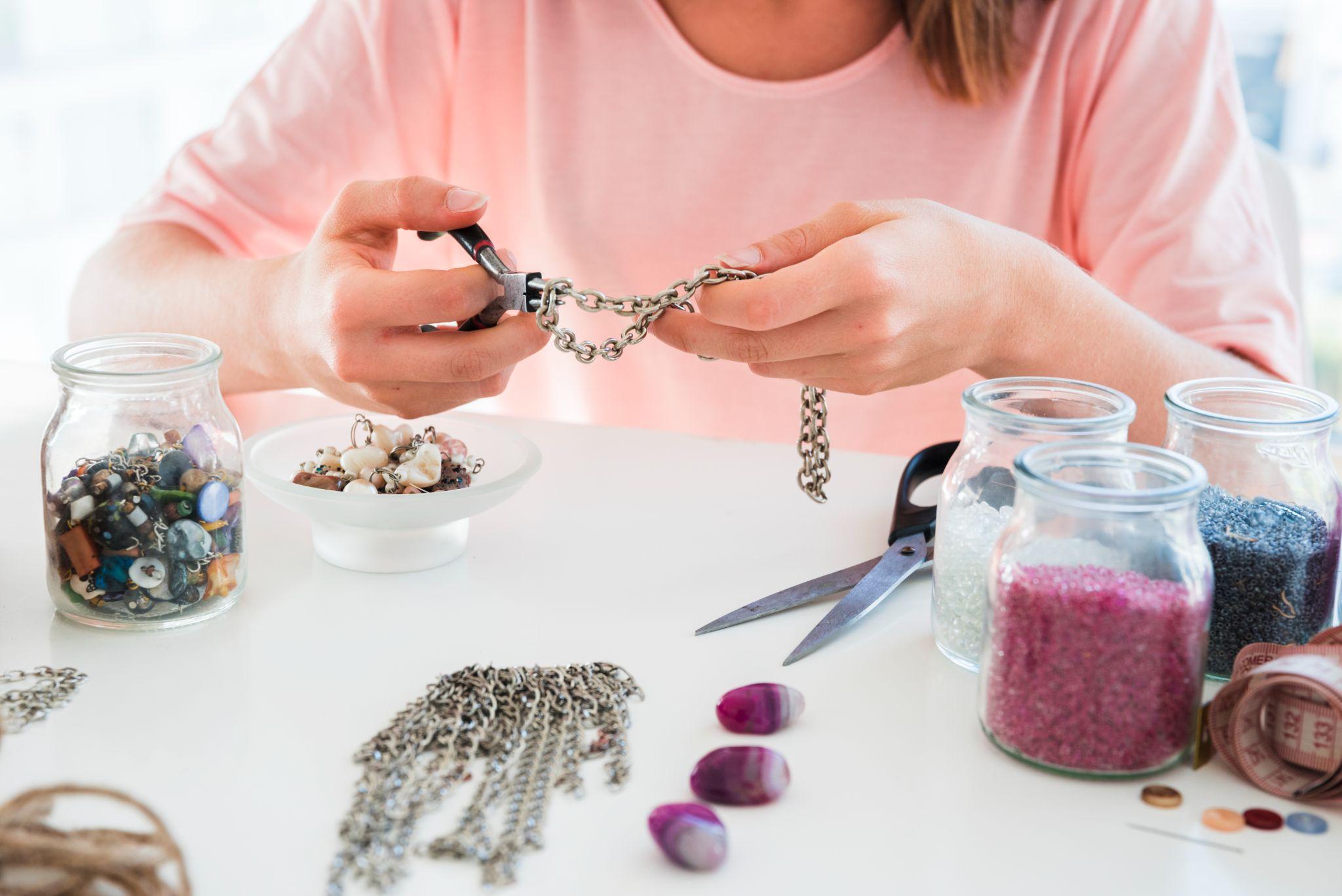 handmade-jewelry-and-accessories-to-sell-on-etsy